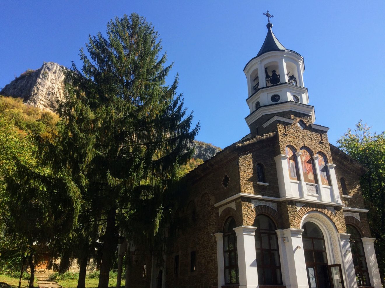 ブルガリア人おすすめのドリャノヴォ修道院。絶景と名物料理を楽しむデイトリップへ【アクセス情報】 Ça voir! －さぼわーる－