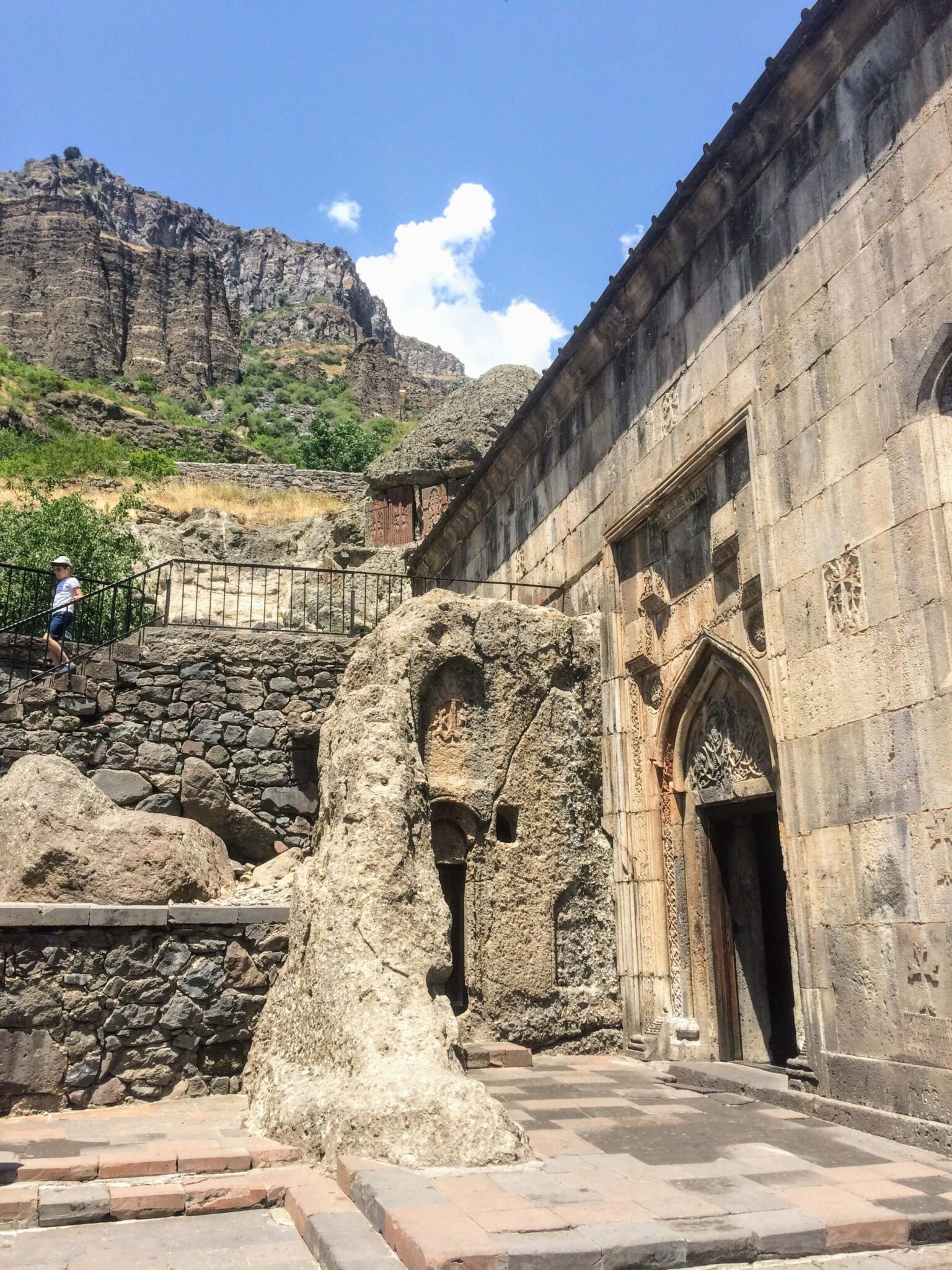 アルメニアの世界遺産！感動のゲガルド修道院観光まとめ